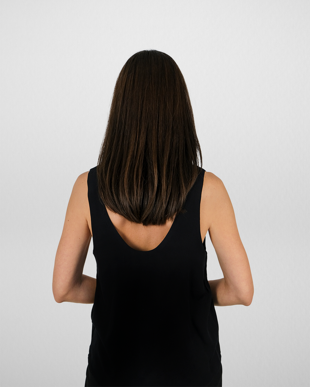 U Yakalı Dökümlü Atlet, Siyah